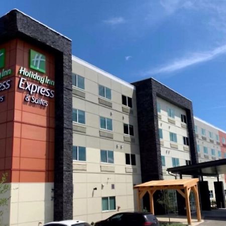 Holiday Inn Express & Suites - Courtenay - Comox By Ihg Екстериор снимка
