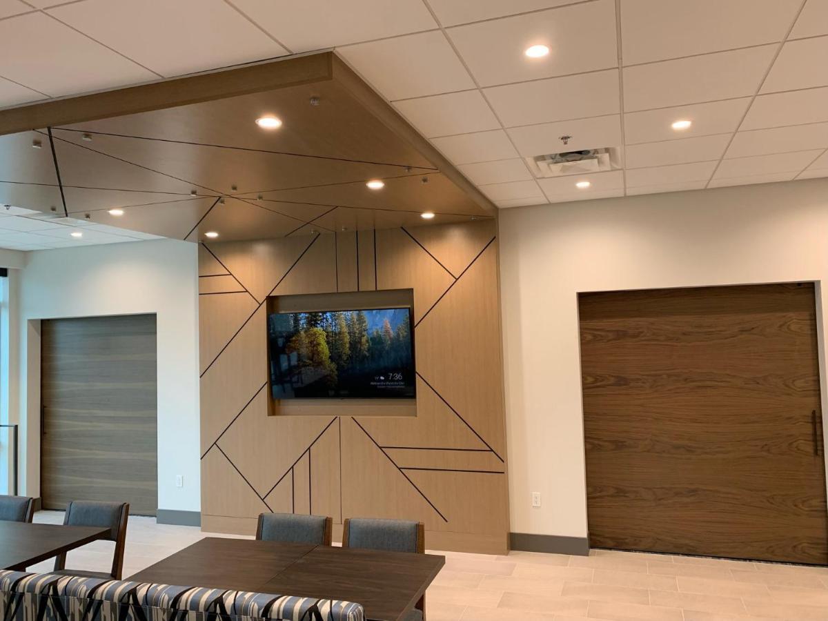 Holiday Inn Express & Suites - Courtenay - Comox By Ihg Екстериор снимка