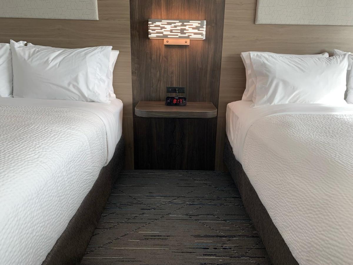 Holiday Inn Express & Suites - Courtenay - Comox By Ihg Екстериор снимка